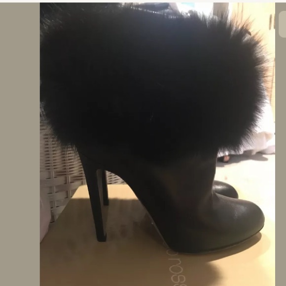 Sergio Rossi Leather Fox Fur Ankle Boot Size 39 - Picture 7 of 8